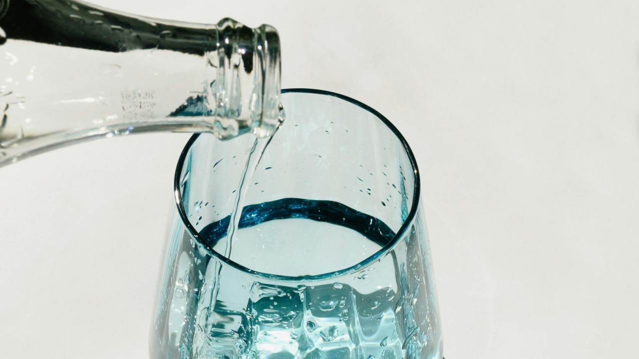 Bottiglia d'acqua (pexels.com) - circuitolavoro.it