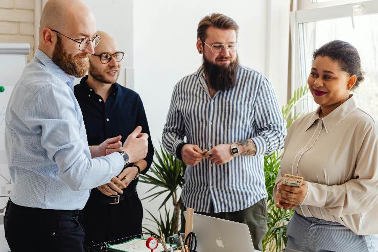 gruppo di lavoro sorridente