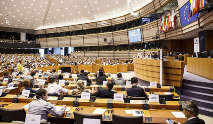 Comitato Regioni: Tirocini da 1.000 euro al mese a Bruxelles 