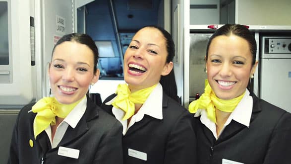 Vueling cerca assistenti di volo. Open day il 9 Giugno
