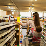 Carta Acquisti spesa alimentare: a chi spetta il bonus da 382,5 euro.