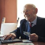 Pensionato con soldi