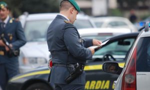 Posto di blocco Guardia di Finanza