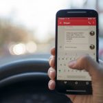 Smartphone alla guida