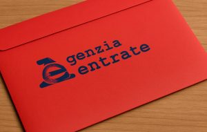 Illustrazione busta rossa con logo Agenzia delle Entrate