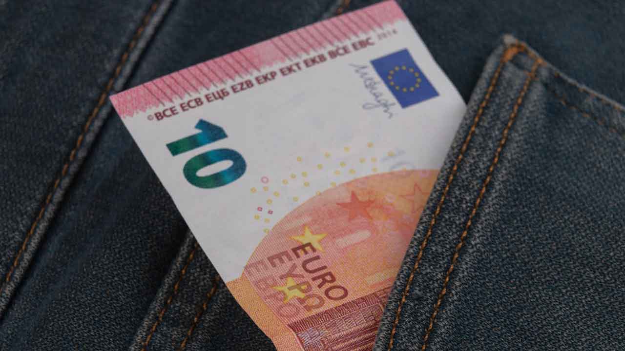 Scomparsa denaro contante