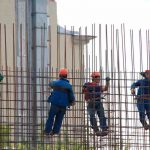 operai in una situazione di pericolo