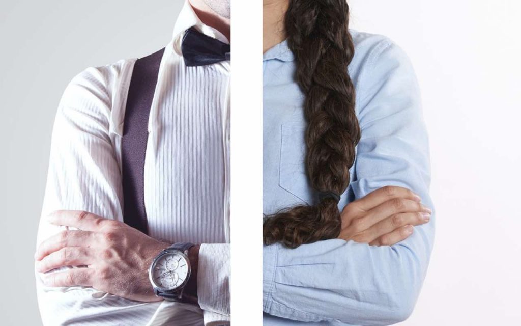 collage braccia conserte uomo donna