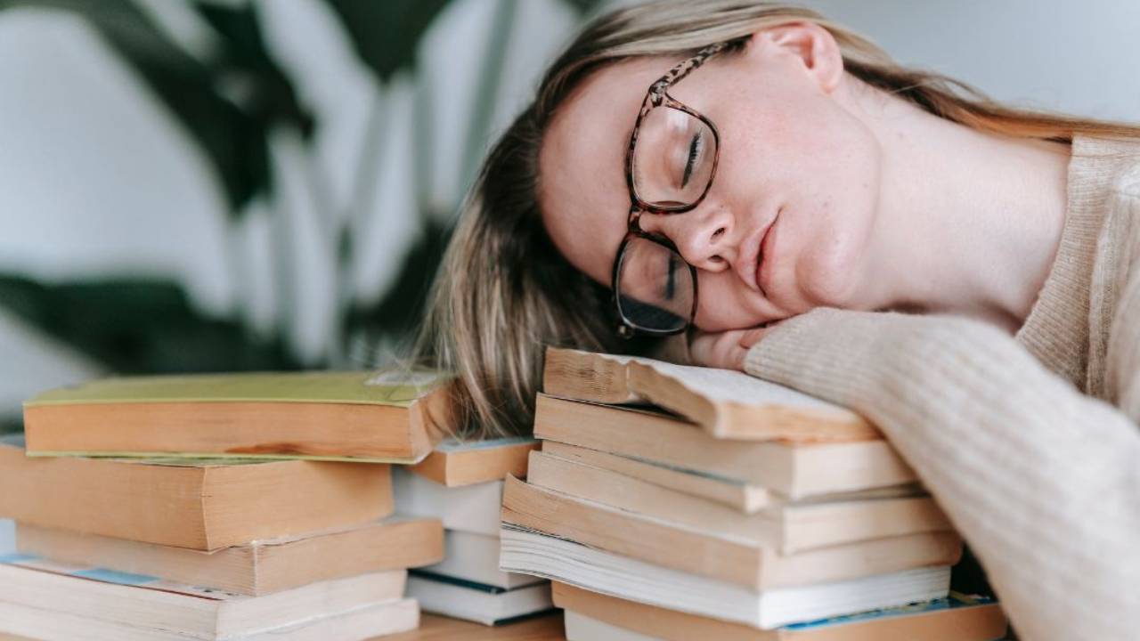 Disturbi del Sonno: quali sono e a quale specialista è utile rivolgersi