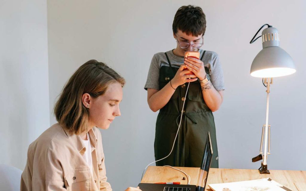 ragazze al lavoro