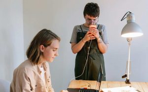 ragazze al lavoro