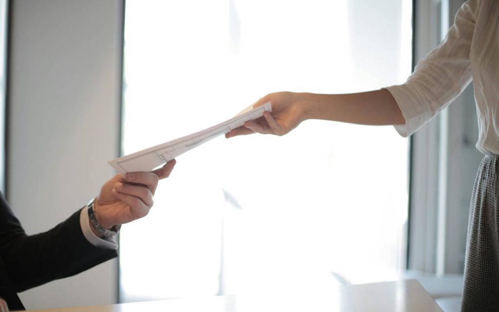 busta paga che pssa da una mano all’altra