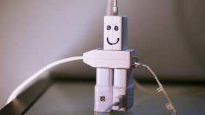Bye bye caricabatterie (pexels.com) - circuitolavoro.it
