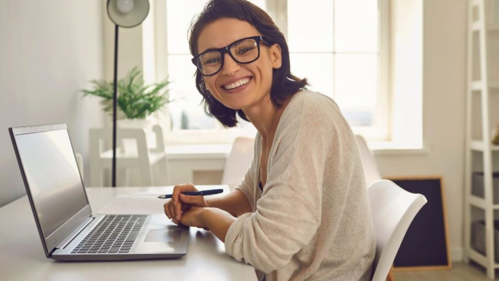 Lavoro da Casa serio: come guadagnare e costruirsi un’entrata di denaro fissa al mese