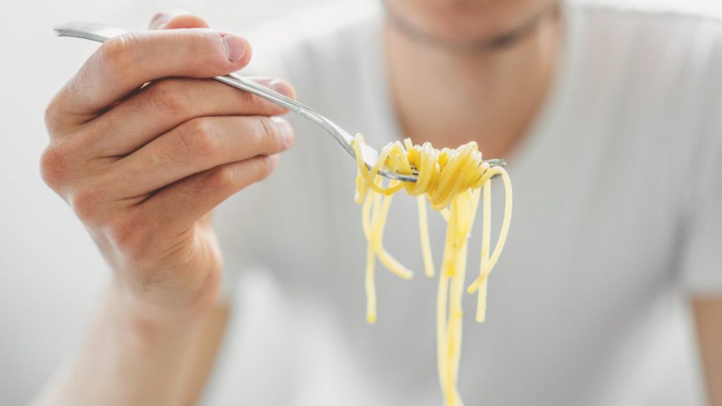 mangiare pasta - freepik -circuitolavoro.it