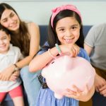 aiuto economico famiglie - freepik - circuitolavoro.it