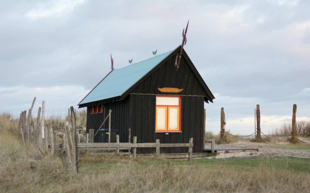 casa in legno in campagna