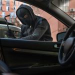 ladro auto - freepik - circuitolavoro.it