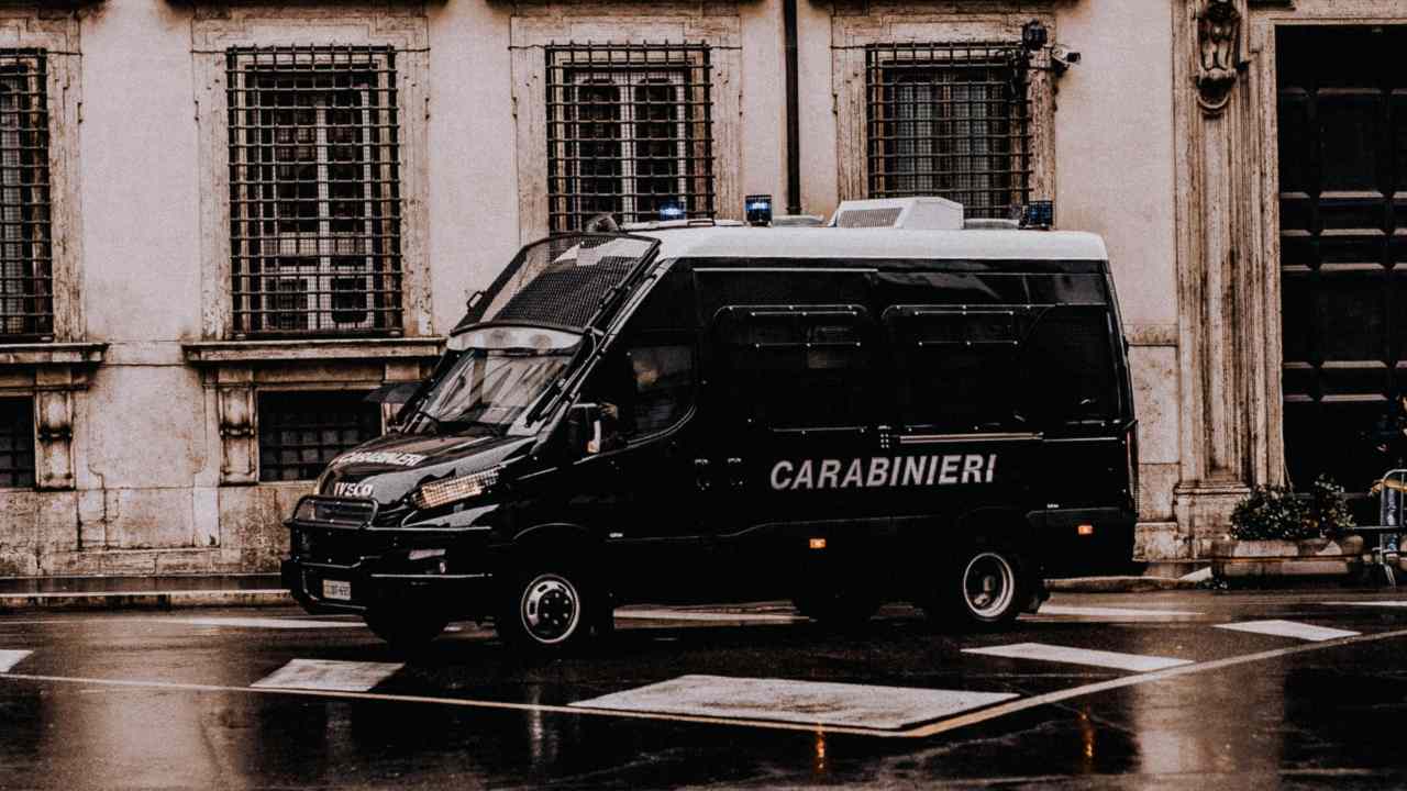 Carabinieri, 3.852 posti disponibili | bando per Allievi aperto immediatamente: il requisito che fa fuori molti