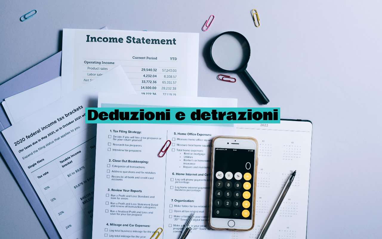 documenti e calcolatrice