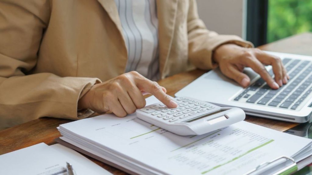 Tutti i Bonus in scadenza: ancora poco tempo per fare domanda | La lista dettagliata dei sostegni ancora attivi