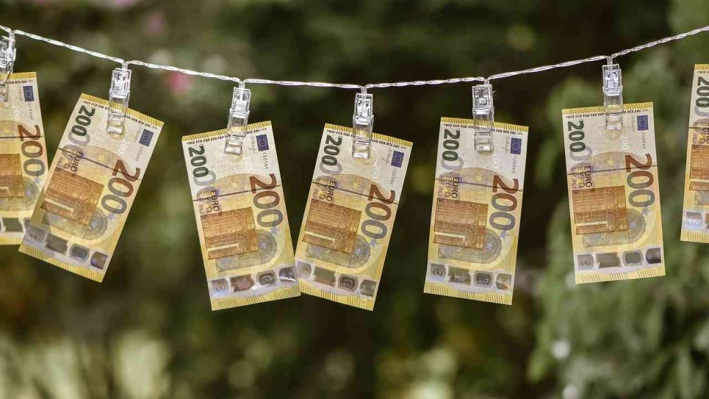 Quattromila euro per te (pexels.com) - circuitolavoro.it