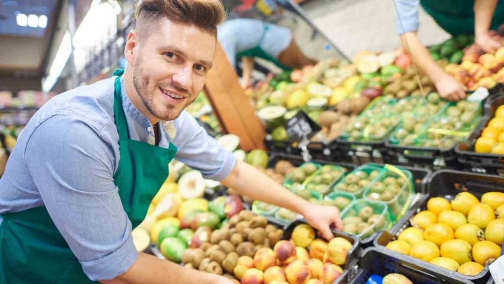 assunzioni supermercato - freepik - circuitolavoro.it